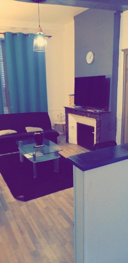 Appartement 48M2 Pour 6 Personnes Au Centre Ville Historique Avec Parking Gratuit Et Une Borne De Recharge Pour Voiture A 10 Metres Avallon Eksteriør billede